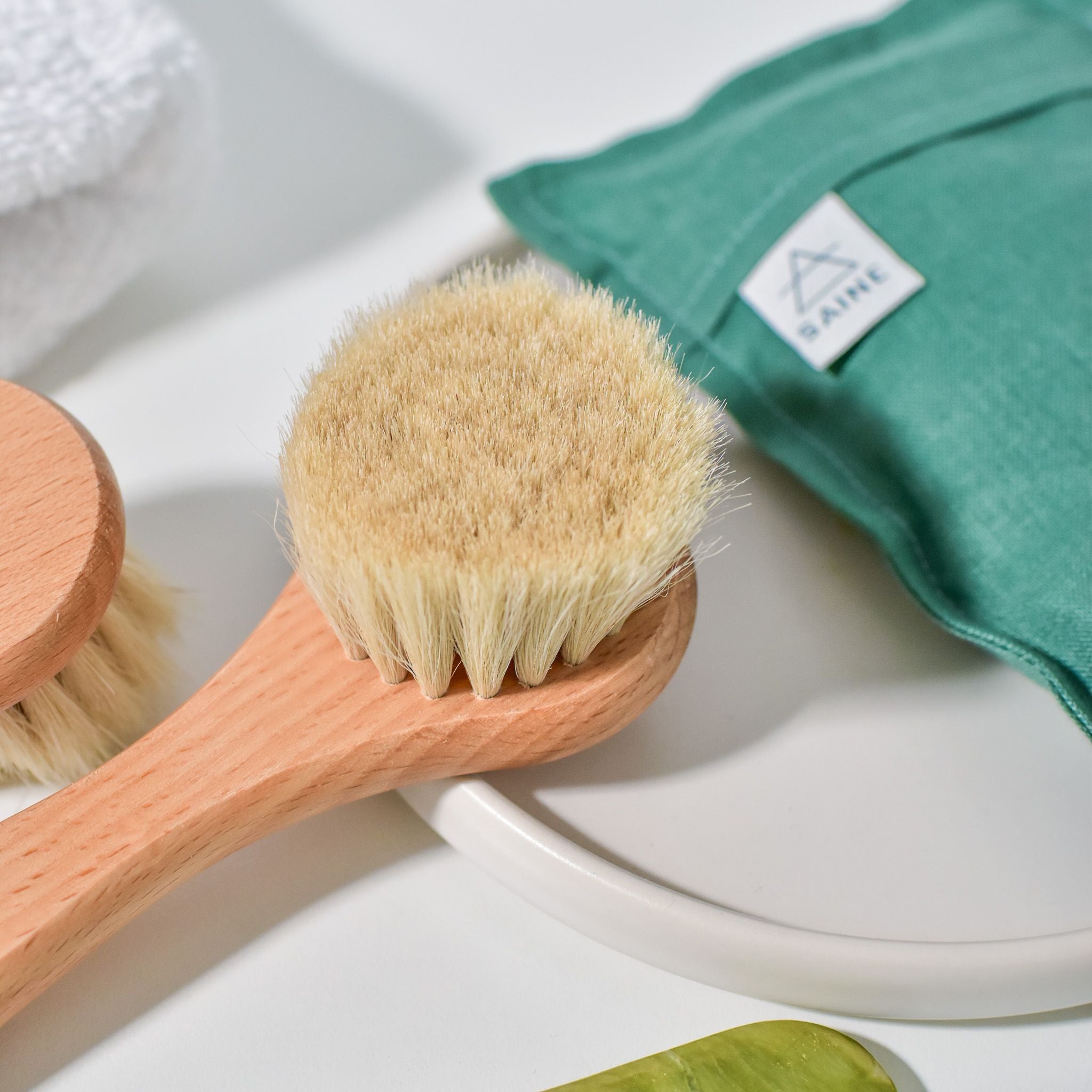 Wooden Face Brush